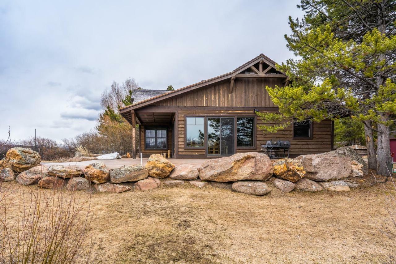 Rainbow Point Sabo Cabin ウェスト・イエローストーン エクステリア 写真
