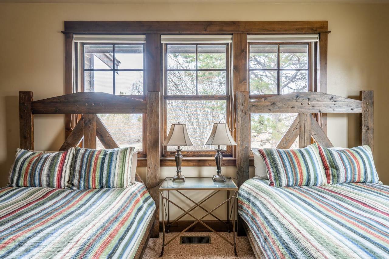 Rainbow Point Sabo Cabin ウェスト・イエローストーン エクステリア 写真